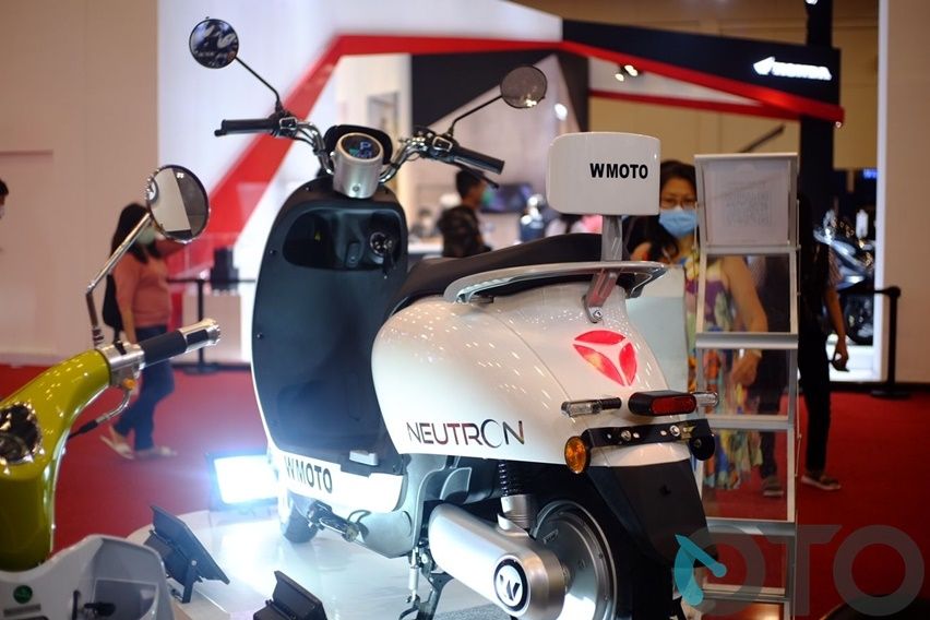 WMoto Neutron