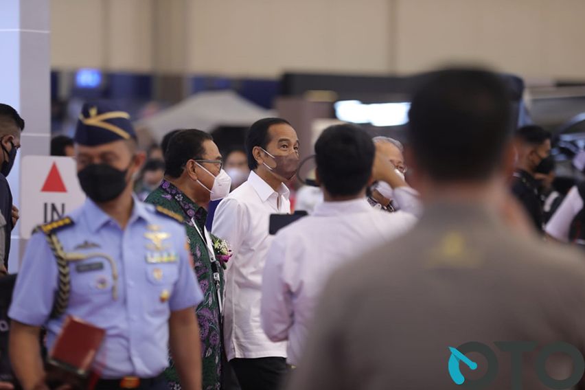 Presiden Jokowi di GIIAS 2021