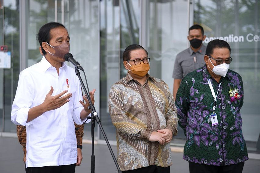 GIIAS 2021: Kumpulkan CEO Otomotif, Jokowi Minta Produksi Mobil Listrik dan Hybrid