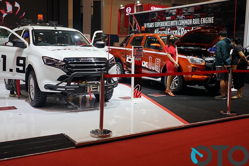 GIIAS Isuzu booth