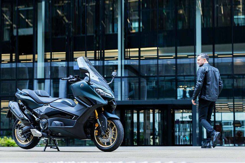 New Yamaha TMAX 2022 Resmi Diperkenalkan, Desain Lebih Berkelas dan Mewah