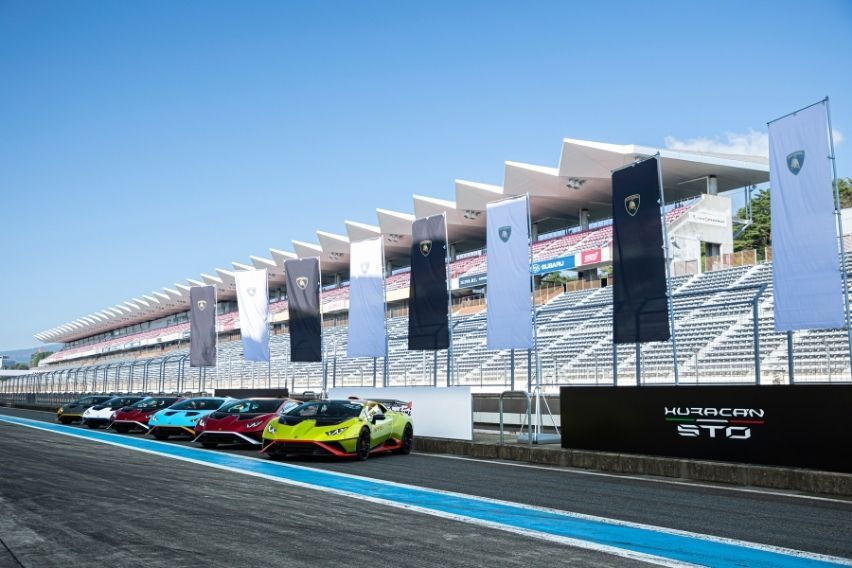 Lamborghini Huracan STO