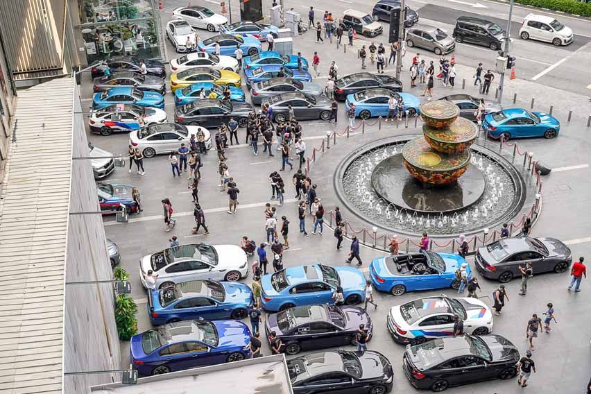 BMW MY celebrate Christmas 