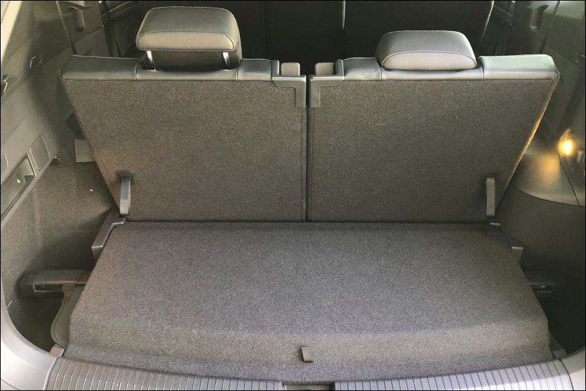 Volkswagen Tiguan AllSpace boot
