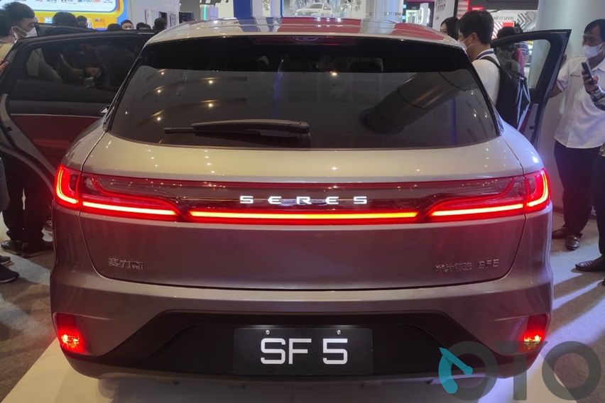 Seres SF5