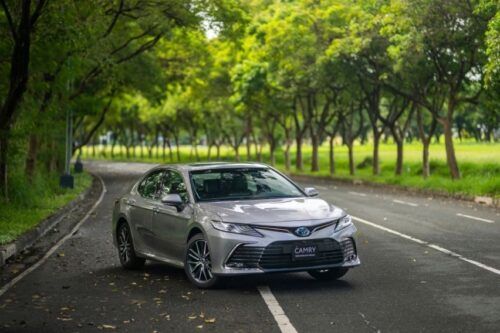 Toyota PH launches 2022 Camry Hybrid