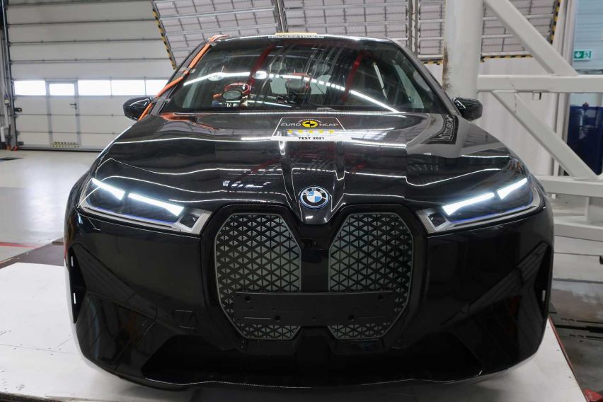 BMW iX
