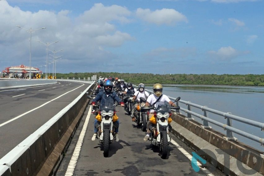 Moto Guzzi Keep Riding Experience 2021