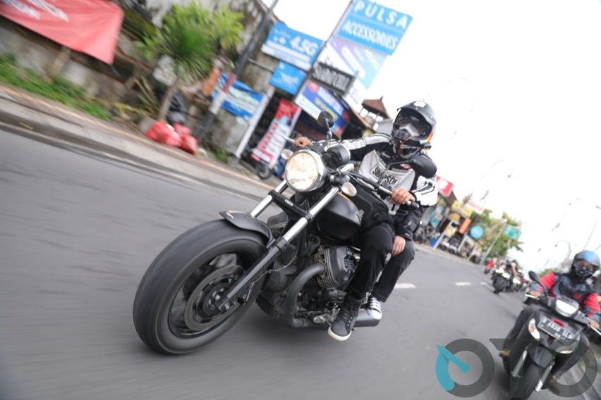 Moto Guzzi Keep Riding Experience 2021