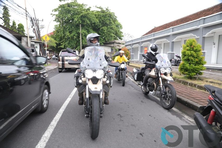 Moto Guzzi Keep Riding Experience 2021