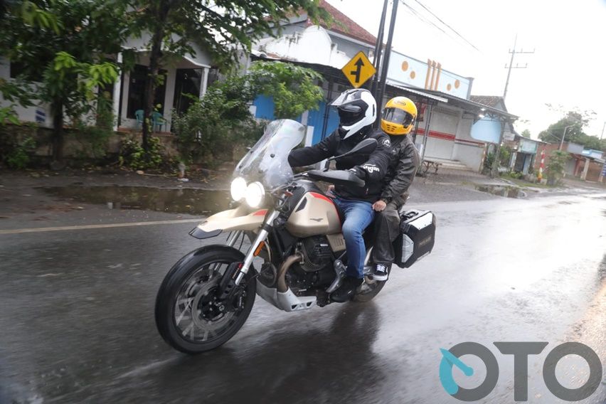 Moto Guzzi Keep Riding Experience 2021