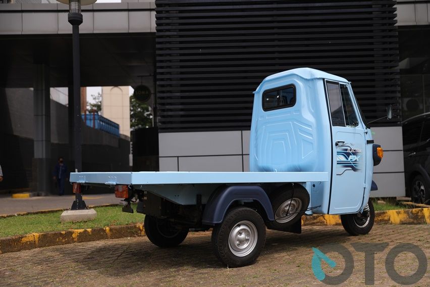 Piaggio Ape E-Xtra