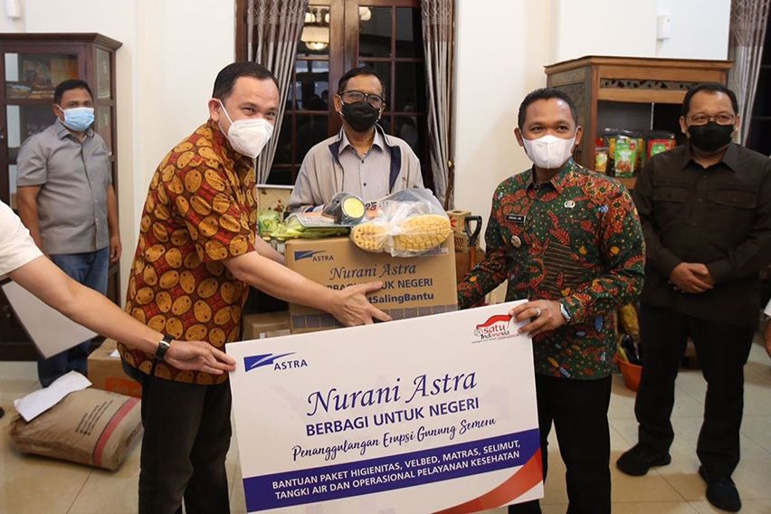 Nurani Astra Beri Donasi Rp 4,4 Miliar Buat Korban Erupsi Semeru