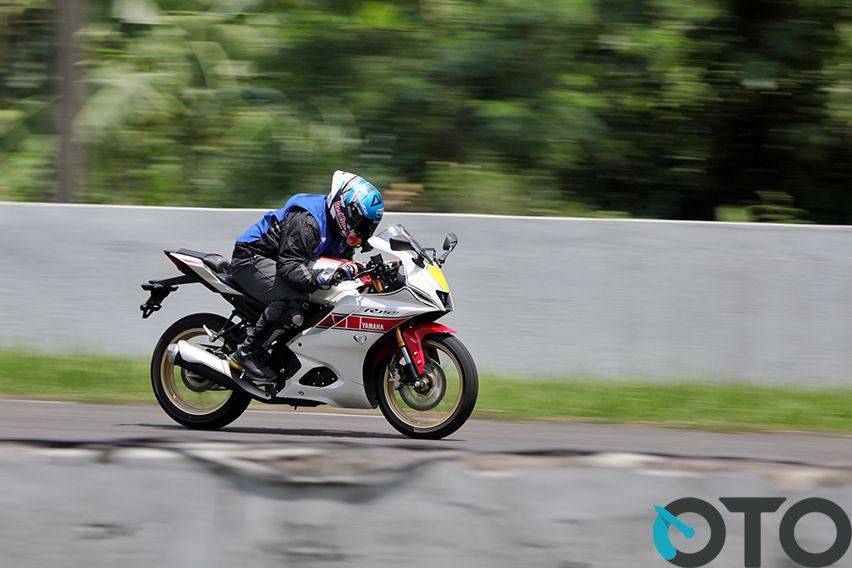 First Ride Yamaha R15M, Ringkas Tapi Siap Diajak Balapan di Sirkuit