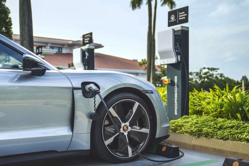 Porsche introduces its easy charging network across Singapore
