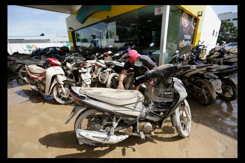 Modenas flood relief programme 