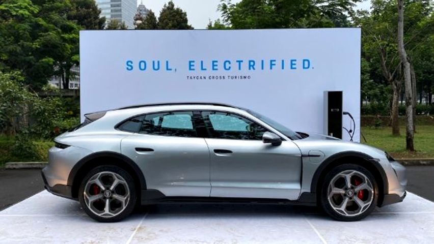 Taycan Cross turismo