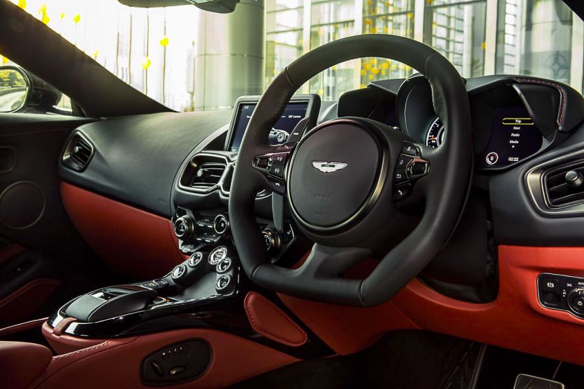 Aston Martin Vantage Hunter Edition