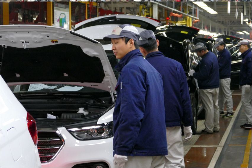 Foreign automakers to get full ownership in China 