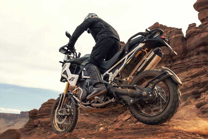 2022 Triumph Tiger 1200 features