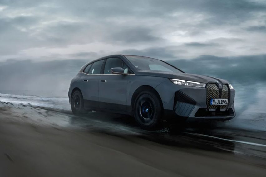 BMW iX M60