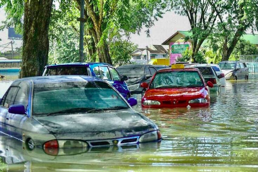 Why Proton not offering 50% discount on X50 and X70 flooded cars