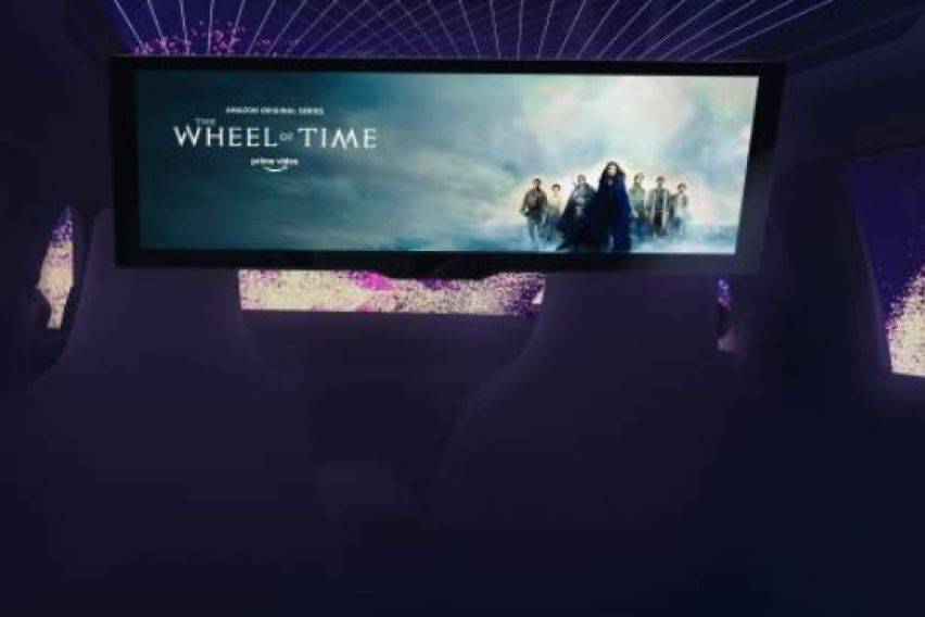 BMW Theatre Screen with a huge 31-inch display at the CES 2022