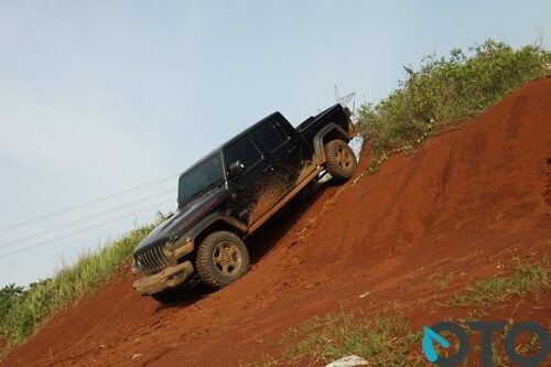 Test Drive Jeep Gladiator, Bukan Offroader Kaleng-Kaleng