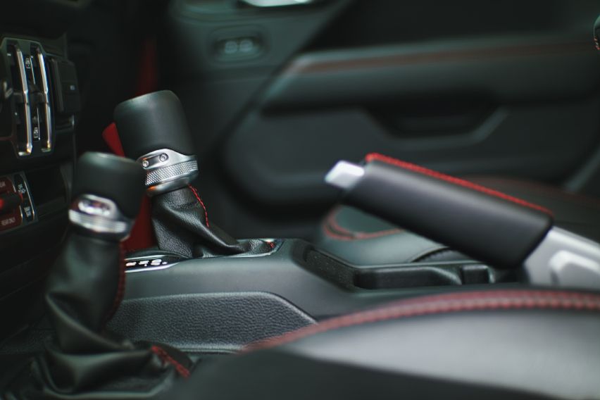 Jeep-Gladiator-Shifter