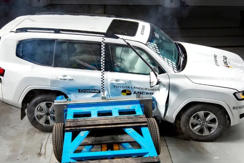 2022 Toyota Land Cruiser 300