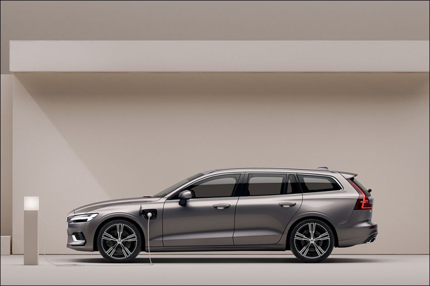 Volvo XC60 SUV features