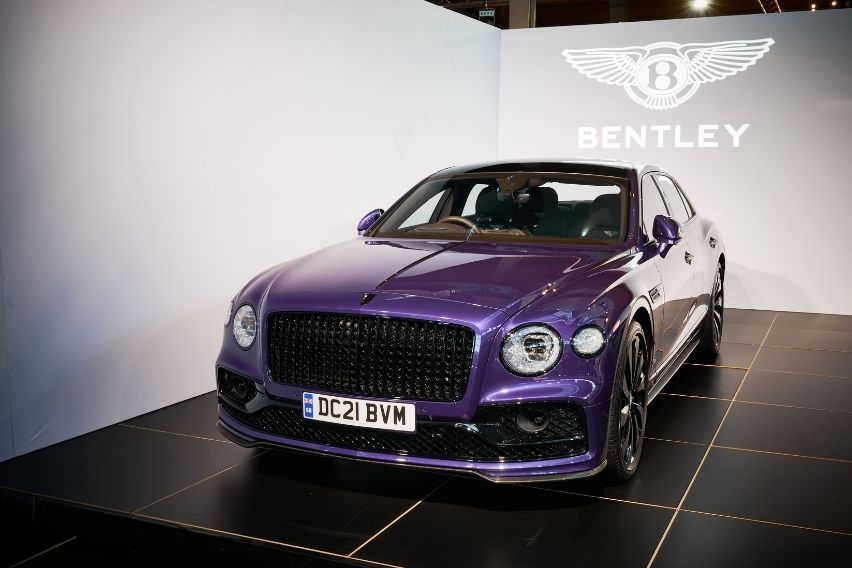 Bentley Flying Spur Hybrid makes European debut at Autoworld