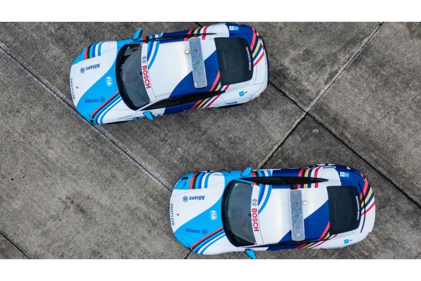 Porsche Taycan safety car