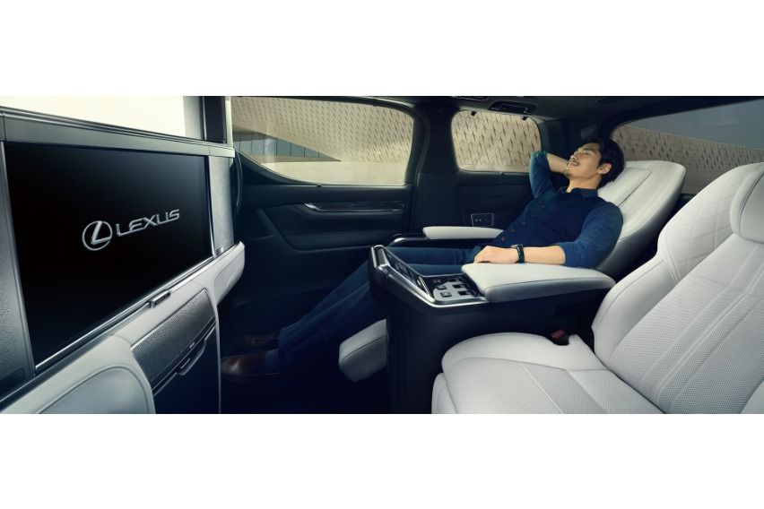 Lexus-LM
