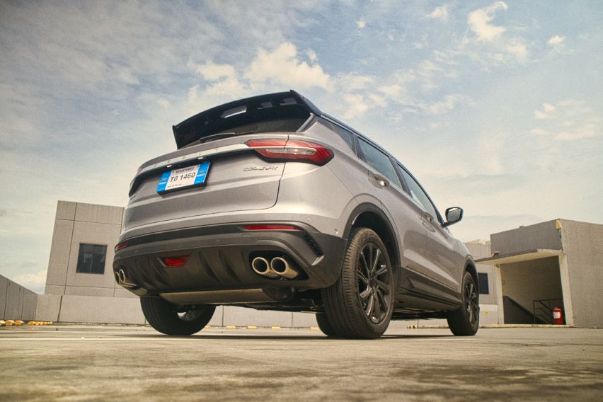 Geely Coolray Limited rear wide