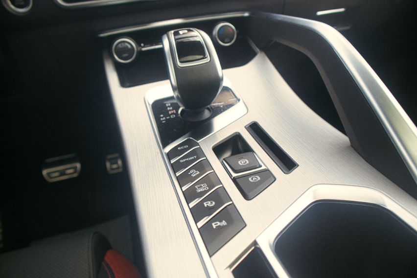 Geely Coolray Limited Shifter