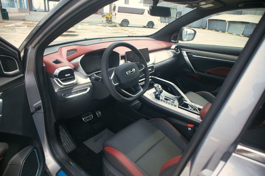 Geely Coolray Limited Cockpit quarter better