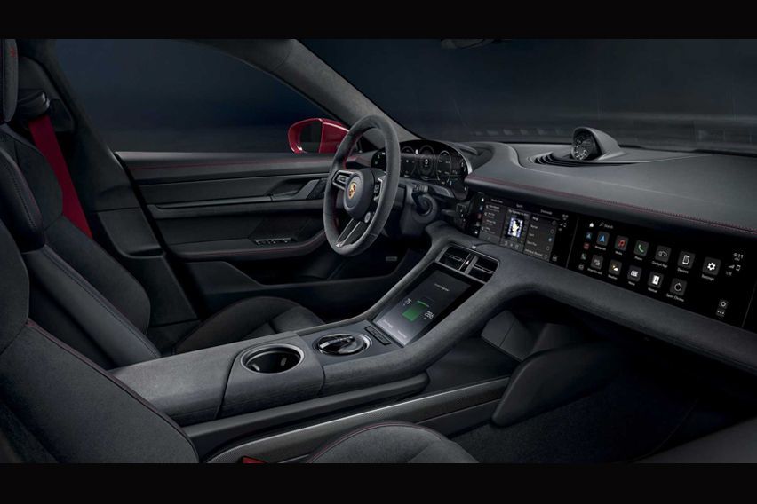 PCM 6.0 infotainment system details