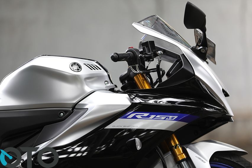 Yamaha R15M