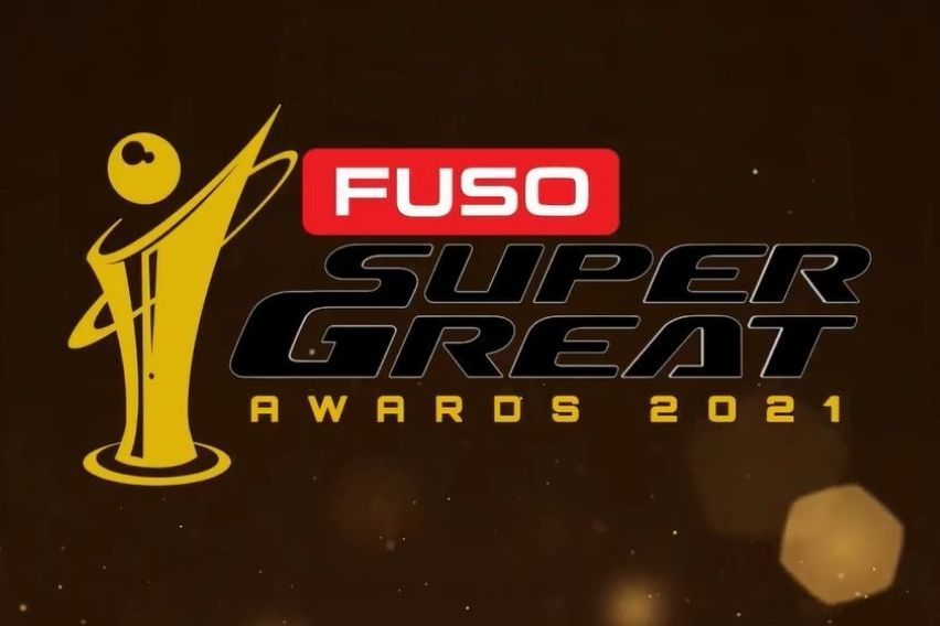 Fast Autoworld PH Corp. wins Fuso 'Super Great Dealer of the Year' plum
