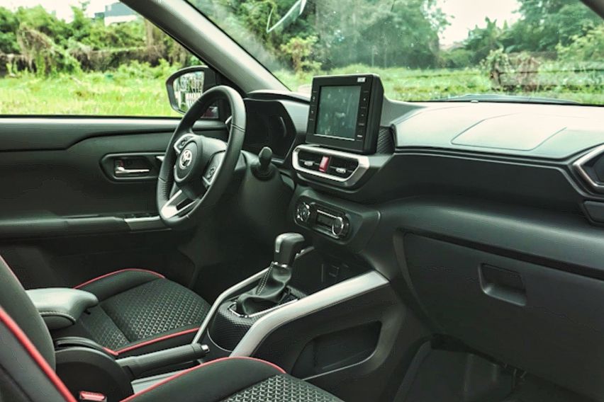 Toyota Raize High Shifter