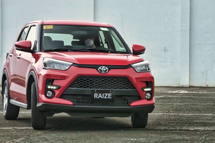 Toyota Raize on the road 4