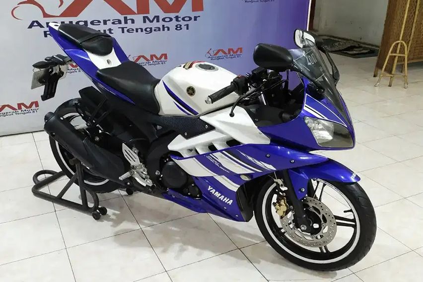 Yamaha R15 2014