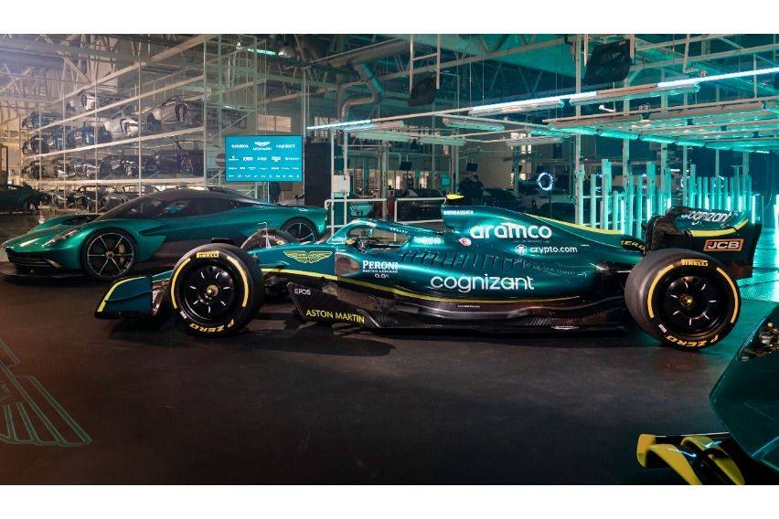 Aston Martin unveils AMR22 Formula 1 contender