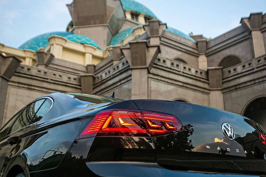 2022 Passat Elegance details