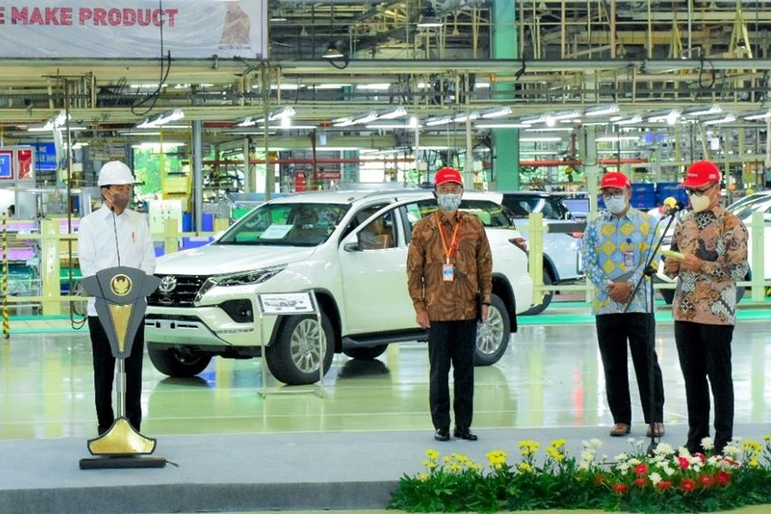 Presiden Jokowi lepas ekspor Toyota