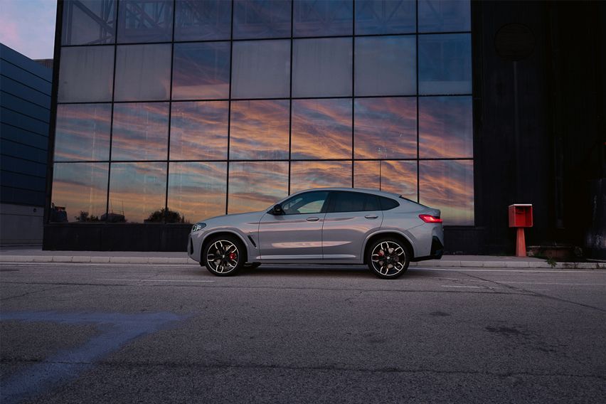 new BMW X4 xDrive30i styling