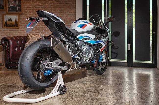 Superbike BMW M 1000 RR Spek WSBK Resmi Mengaspal Di Indonesia ...