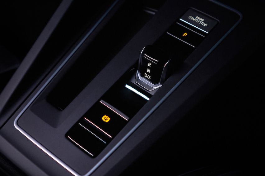 Volkswagen Golf R-Line Gear Selector