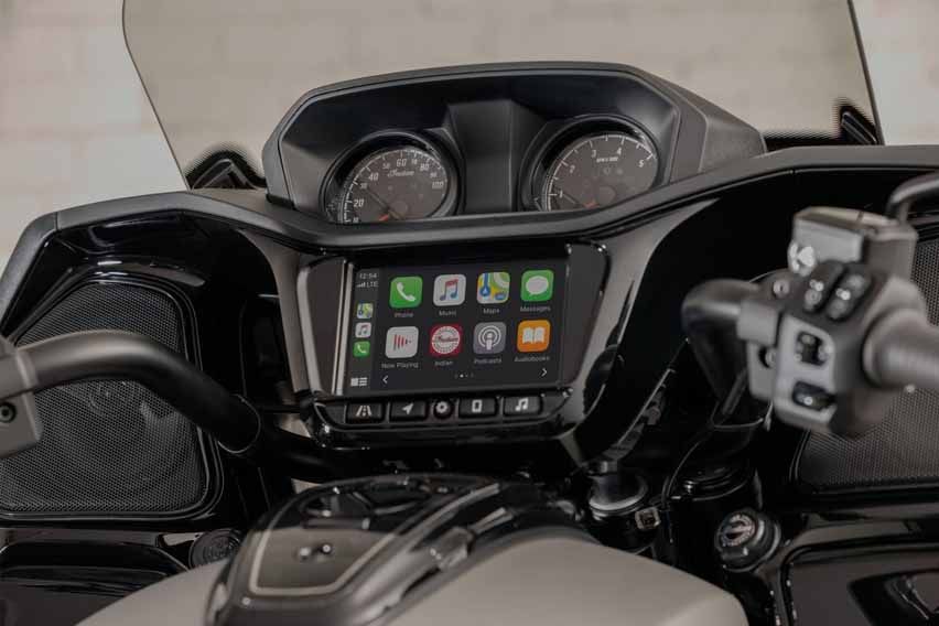 2022 Indian Motorcycles Pursuit display